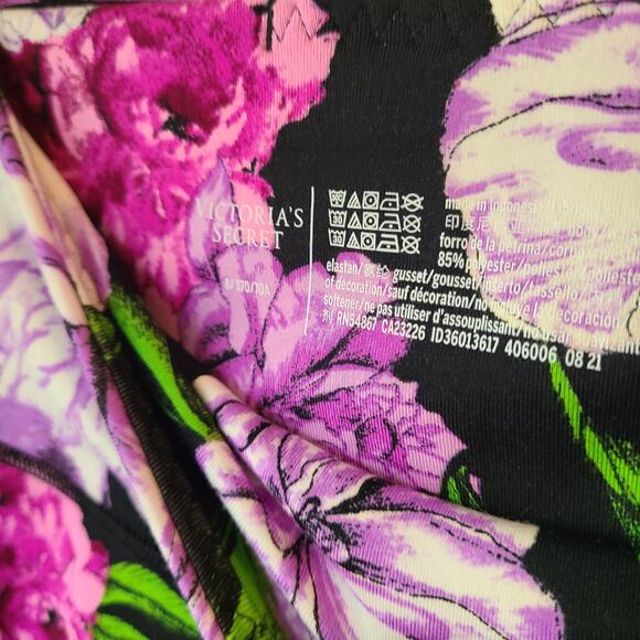 Victoria's Secret Floral Essential High Waist 7/8 Leggings 8 Black Purple NWT - Picture 3 of 6